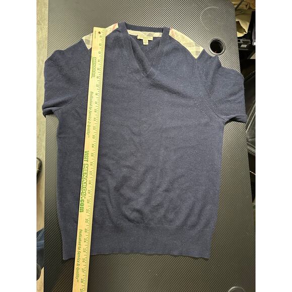 Burberry Brit Men’s Cashmere Sweater V Neck Nova Check Trim Navy Size Medium - Picture 6 of 14